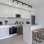Weforyou Luxury Garden In Acqua Gardens Apartment *