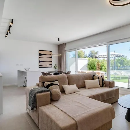 Weforyou Luxury Garden In Acqua Gardens Estepona