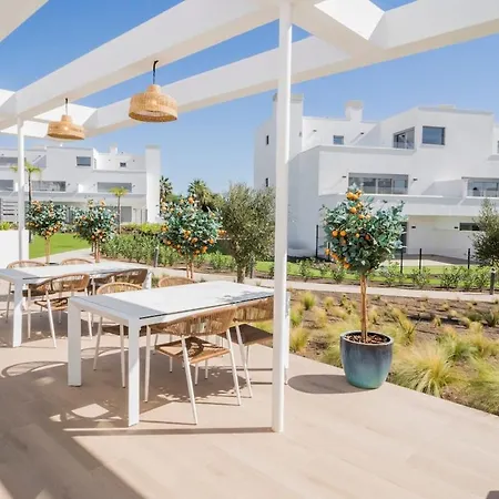 Апартаменты Weforyou Luxury Garden In Acqua Gardens *